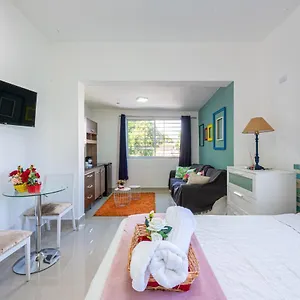 https://bamboo-hoouse.comcaribbean.com